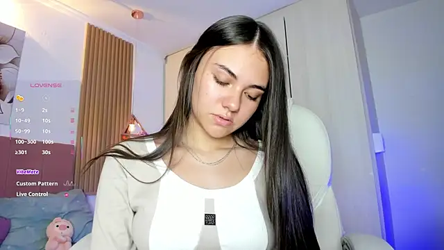 mia nevaeh online show from 05/12/26, 09:34