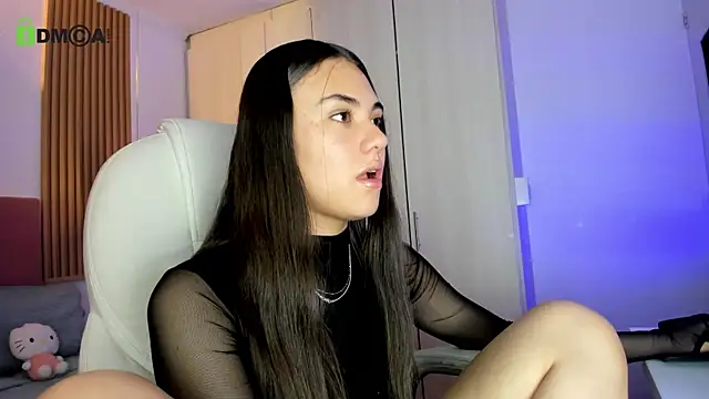 mia nevaeh online show from 06/19/26, 08:45