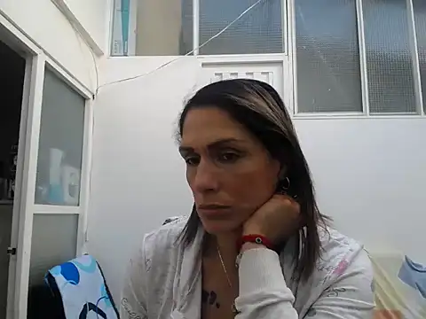 Corina hot online show from 11/25/25, 08:53