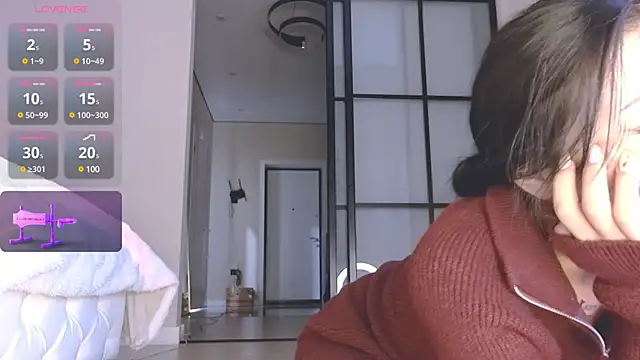 Snapshot of Ake_Mi chatting on 02/24/25, 04:15 Ake Mi online show from 02/24/25, 04:15