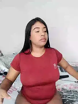 Snapshot of Fanny_Klean chatting on 01/21/25, 02:26 Fanny Klean online show from 01/21/25, 02:26