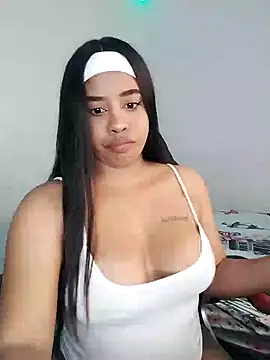 Snapshot of Fanny_Klean chatting on 01/29/25, 04:36 Fanny Klean online show from 01/29/25, 04:36