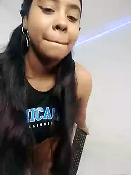 Snapshot of Fanny_Klean chatting on 02/06/25, 08:50 Fanny Klean online show from 02/06/25, 08:50