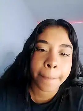 Snapshot of Fanny_Klean chatting on 03/21/25, 08:17 Fanny Klean online show from 03/21/25, 08:17