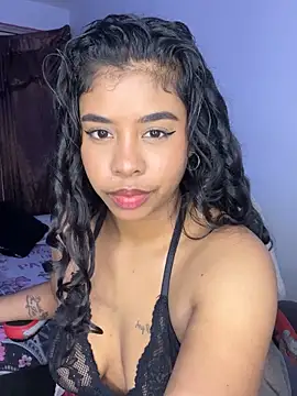 Snapshot of Fanny_Klean chatting on 10/07/25, 06:32 Fanny Klean online show from 10/07/25, 06:32