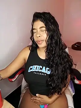 Snapshot of Fanny_Klean chatting on 10/27/25, 05:00 Fanny Klean online show from 10/27/25, 05:00