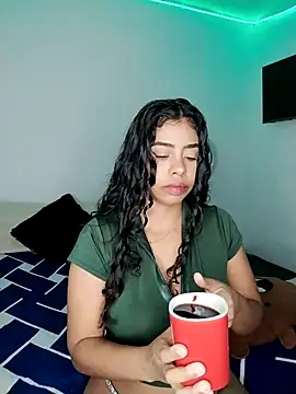 Snapshot of Fanny_Klean chatting on 02/13/26, 03:35 Fanny Klean online show from 02/13/26, 03:35