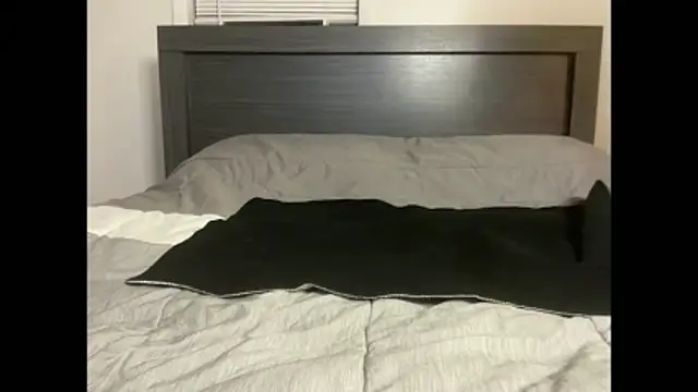 Snapshot of MissAriisback chatting on 12/22/25, 12:24 MissAriisback online show from 12/22/25, 12:24