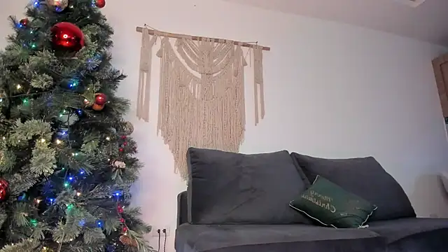 molly cams8 online show from 12/31/24, 01:57