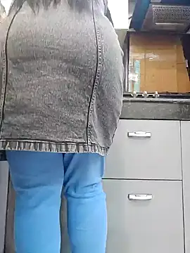 Snapshot of Manpreet_kaur21 chatting on 01/17/25, 12:21 Manpreet kaur21 online show from 01/17/25, 12:21