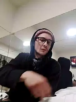 Snapshot of gabelove369 chatting on 12/06/24, 06:59 gabelove369 online show from 12/06/24, 06:59