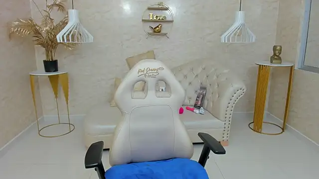 Snapshot of LYA_SWEETX chatting on 03/07/25, 10:13 LYA SWEETX online show from 03/07/25, 10:13