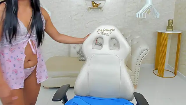 LYA SWEETX online show from 01/15/26, 04:17