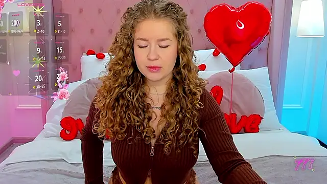 Snapshot of CassieRide chatting on 02/17/26, 06:21 CassieRide online show from 02/17/26, 06:21