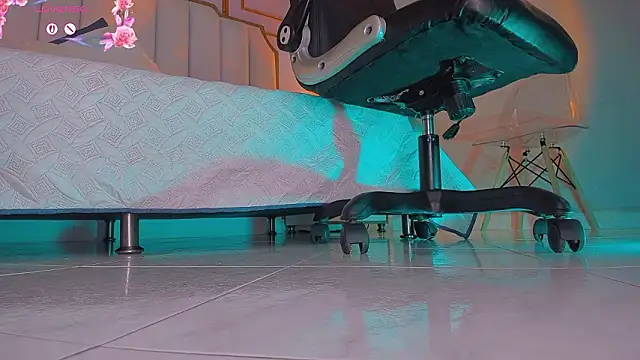 charlotte  grey online show from 02/16/26, 08:27