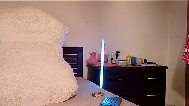 Snapshot of Niter chatting on 01/09/26, 04:04 Niter online show from 01/09/26, 04:04