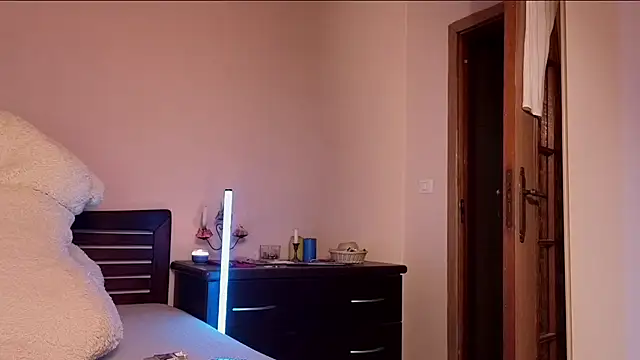 Snapshot of Niter chatting on 02/18/26, 01:01 Niter online show from 02/18/26, 01:01