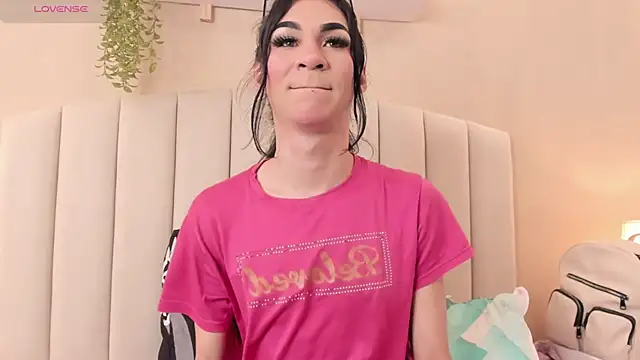 Snapshot of Mia_thompson_19 chatting on 11/27/25, 07:49 Mia thompson 19 online show from 11/27/25, 07:49