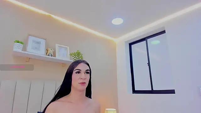 Mia thompson 19 online show from 07/07/26, 08:13