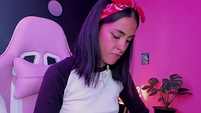 Juanadearco5 online show from 02/06/25, 03:09