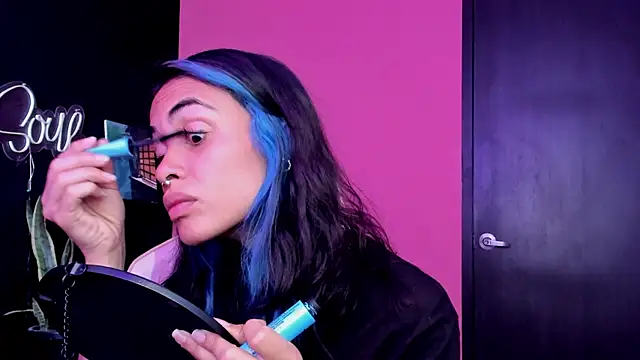 Juanadearco5 online show from 10/26/25, 05:52