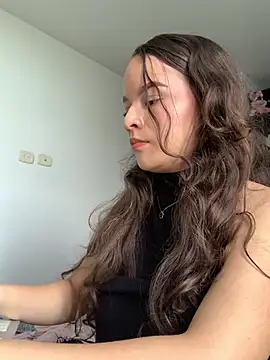 Snapshot of Sophie_milk chatting on 03/20/25, 09:56 Sophie milk online show from 03/20/25, 09:56