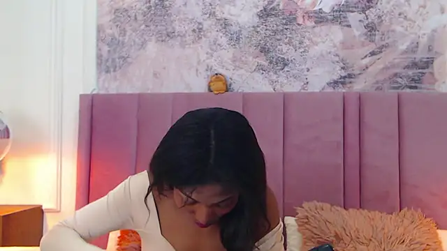 SabrinaDevill online show from 11/28/25, 01:03