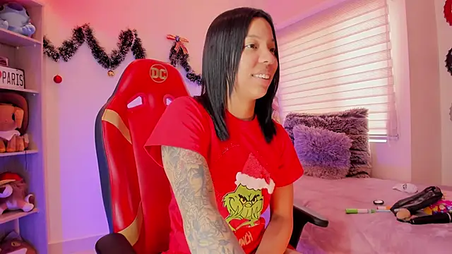 Snapshot of madelyn_rose_ chatting on 12/26/24, 05:51 madelyn rose online show from 12/26/24, 05:51