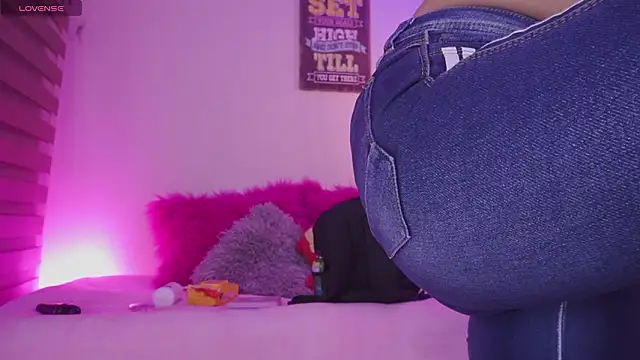 madelyn rose  online show from 03/06/26, 01:57