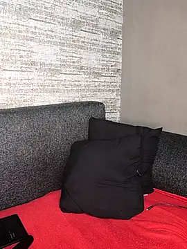 Snapshot of ExclusiveLeexx chatting on 01/12/25, 12:01 ExclusiveLeexx online show from 01/12/25, 12:01