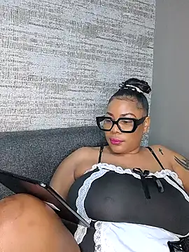 Snapshot of ExclusiveLeexx chatting on 03/02/25, 10:05 ExclusiveLeexx online show from 03/02/25, 10:05