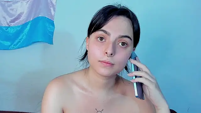 Snapshot of elizabethtaylorxxx chatting on 05/17/26, 12:08 elizabethtaylorxxx online show from 05/17/26, 12:08