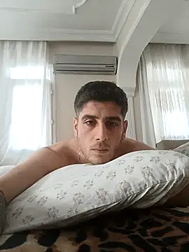 arenn1997 online show from 10/20/25, 12:49