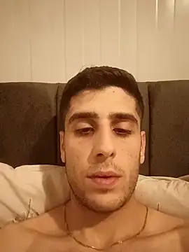 arenn1997 online show from 02/24/26, 10:08