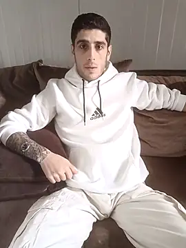 arenn1997 online show from 04/08/26, 12:16