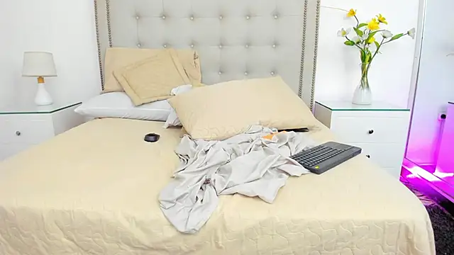 Cataleyalove ADY online show from 04/19/26, 06:10