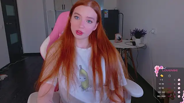 Snapshot of cinnabon_girls chatting on 04/16/26, 04:41 cinnabon girls online show from 04/16/26, 04:41
