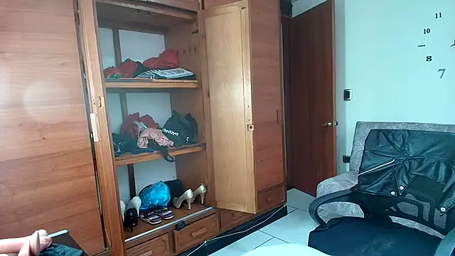 Snapshot of Majo_Soussa chatting on 09/30/25, 01:05 Majo Soussa online show from 09/30/25, 01:05