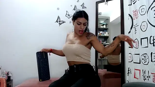 Snapshot of golositha29 chatting on 10/18/25, 09:48 golositha29 online show from 10/18/25, 09:48