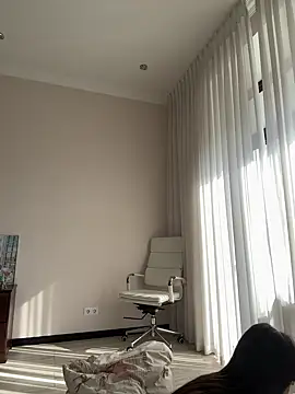 Hott Lolla online show from 03/08/25, 08:00