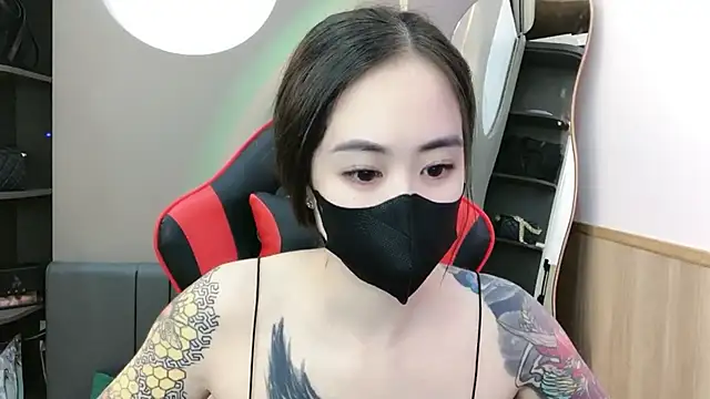 Snapshot of witch-39 chatting on 12/17/24, 03:28 witch-39 online show from 12/17/24, 03:28