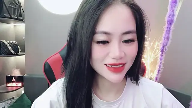 Snapshot of witch-39 chatting on 12/30/24, 12:00 witch-39 online show from 12/30/24, 12:00