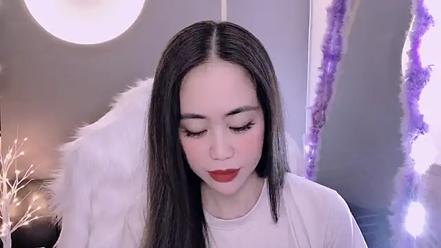 Snapshot of witch-39 chatting on 01/22/25, 05:05 witch-39 online show from 01/22/25, 05:05