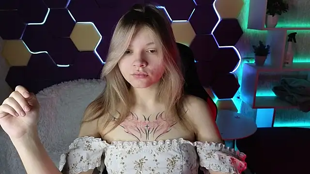 LitaBrom online show from 12/30/24, 01:15