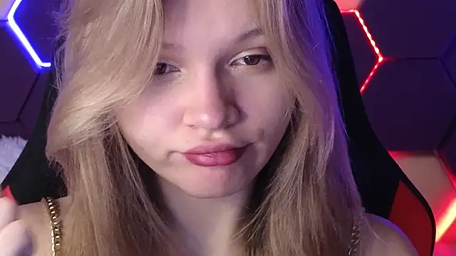 LitaBrom online show from 01/16/25, 01:27