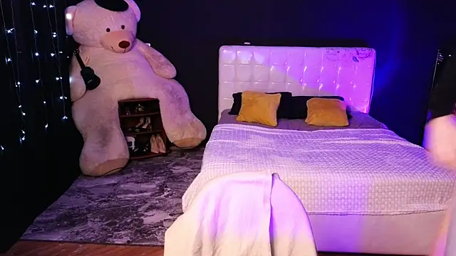 LitaBrom online show from 11/14/25, 02:21