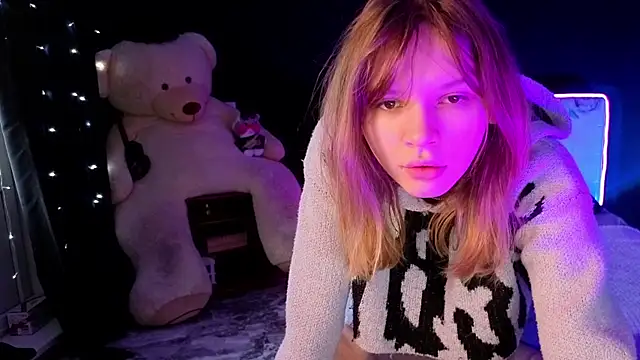 LitaBrom online show from 11/20/25, 02:01