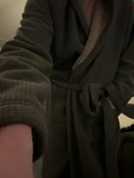 Snapshot of jkwNR chatting on 11/16/25, 07:03 jkwNR online show from 11/16/25, 07:03