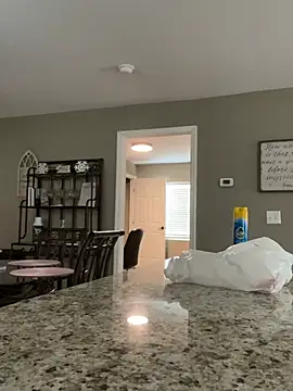 Snapshot of lezbean24 chatting on 02/14/26, 05:53 lezbean24 online show from 02/14/26, 05:53