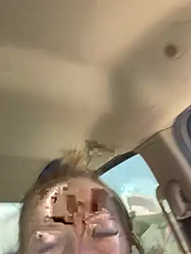 Snapshot of lezbean24 chatting on 03/08/26, 06:55 lezbean24 online show from 03/08/26, 06:55